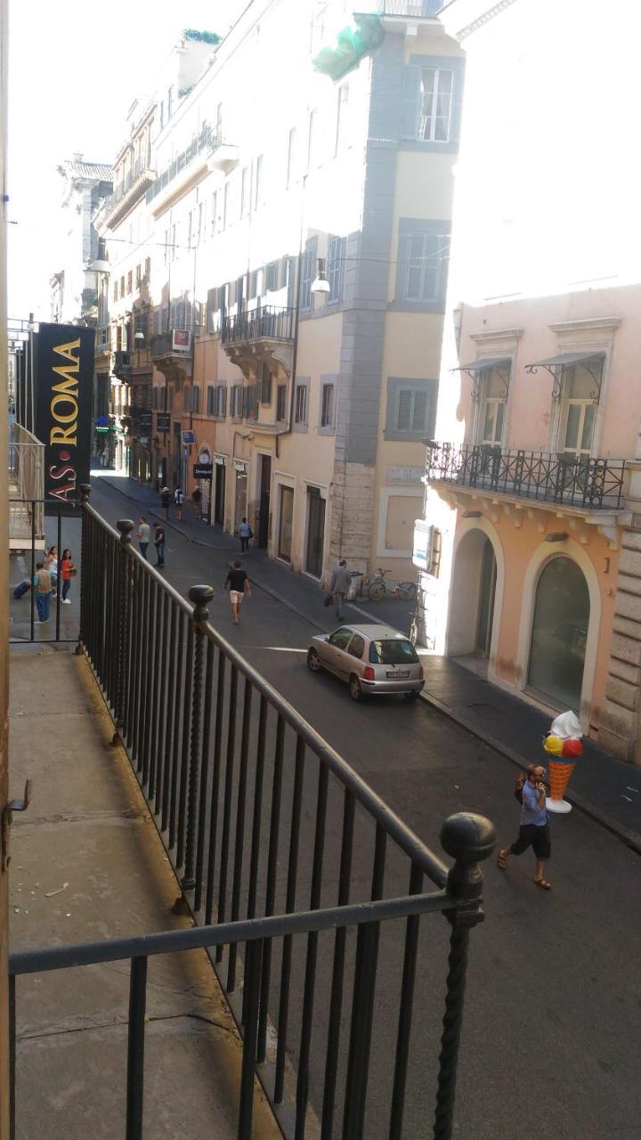 Casa de hóspedes Domus Del Corso Spagna *